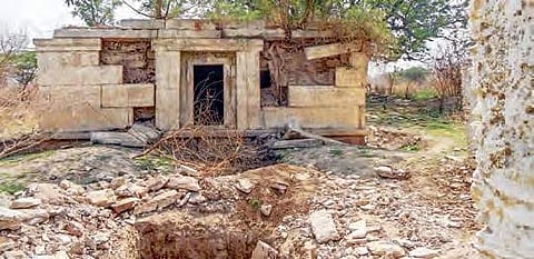 The entrance to the 16th century Putlagudem temple has been blocked by the debris of the wall that was torn down for ‘hidden treasure’. (Photo| EPS)