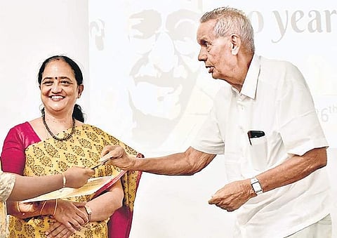 MOP Vaishnav honours Gandhi on his 150th birth anniversary