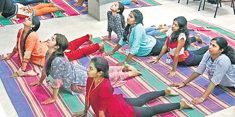 Sruthakeerthi Mohanram conducted a demo yoga session for PCOD treatment