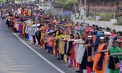 Projecting renaissance values and under the auspices of Hindu organisations, left parties, social groups, and the ruling government, a 620 km women’s wall spanning from Kasargod to Thiruvananthapuram was formed on Tuesday creating history. (Photo | Vincen