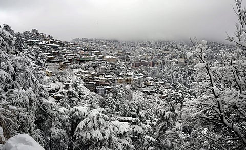 Kashmir is currently under the grip of 'Chillai-Kalan'—the 40-day harshest period of winter when the chances of snowfall are most frequent and maximum and the temperature drops considerably. (Photo: PTI)