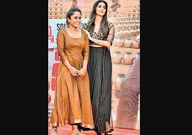 Costume designer Gauri Naidu with Pooja Hegde (Photo |EPS)