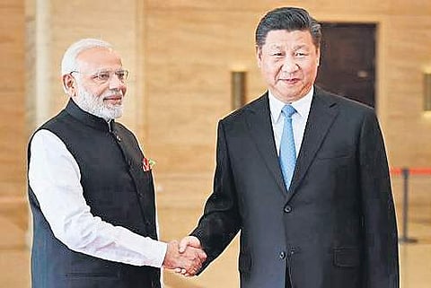 PM Modi and Chinese President Xi Jinping are set to meet in Mahabalipuram on Friday (File photo)