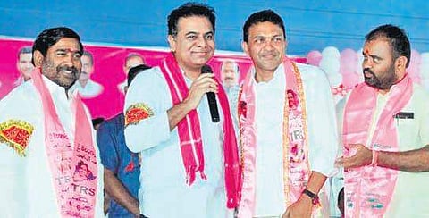 Ministers KT Rama Rao and G Jagadish Reddy campaign for the TRS’ Huzurnagar byelection candidate S Saidi Reddy in Nalgonda on Monday