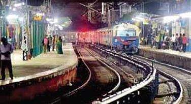 The railway pointsman died after his head got stuck between the loco buffers near Platform Eight of KSR (City Railway Station) on Wednesday | Pandarinath B