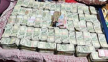 The cash seized from hawala operator by DGIT in medical seat scam | Express