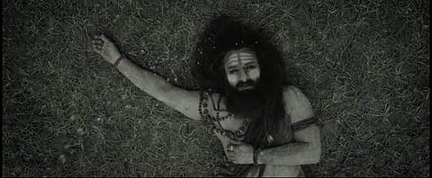 Actor Saif Ali Khan in a still from 'Lal Kaptaan'. (Photo | Darshan Yewalekar Twitter)