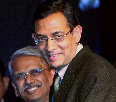 In this Jan 4 2010 file photo Abhijit Banerjee receives the Infosys Prize 2009 in Social Science Economics Category during a ceremony in New Delhi. | (File | PTI)