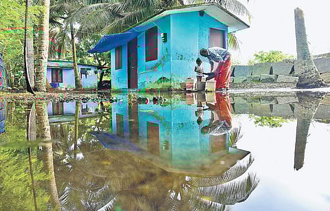 Waterlogged houses in ward number 18 of Elamkunnapuzha panchayat at Puthuvype  | Albin Mathew