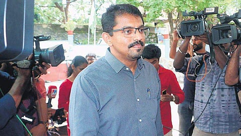 Rojo Thomas, brother of deceased Roy Thomas, at the Rural police headquarters in Vadakara on Tuesday  | T P Sooraj