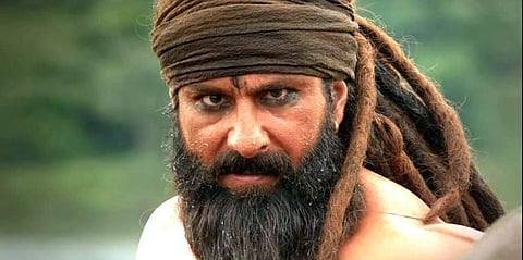 Saif Ali Khan in and as 'Laal Kaptaan'. (YouTube screengrab)