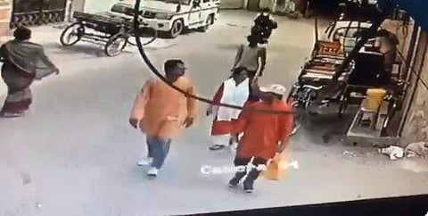 A screengrab of CCTV footage with visuals of suspects. (Photo | Twitter Screengrab, @HashTagCricket)