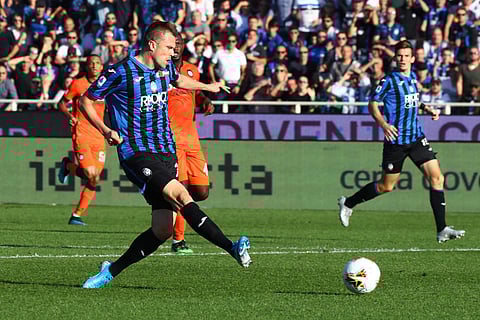 Atalanta's Josip Ilicic scores his side's third goal. (Photo | AP)