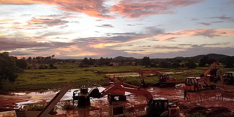 A visual of Nadukkatupatti village in Tiruchy on Tuesday morning after the recovery of two-year-old Sujith's decomposed body from a 600-feet borewell. (Photo | Jayakumar Madala, EPS)