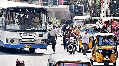 TSRTC bus (File Photo |EPS, R Satish babu)
