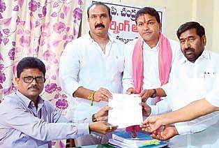 From right, S Saidi Reddy of TRS