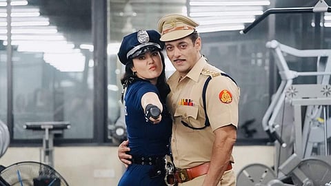 Preity Zinta (L) and Salman Khan