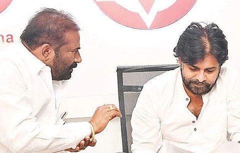 TSRTC JAC leader Ashwathama Reddy (left) speaking to Janasena Party chief Pawan Kalyan in Hyderabad on Thursday