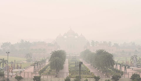 Air pollution reduces visibility in New Delhi. (Photo | Parveen Negi, EPS)