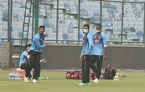 Bangladesh cricketers wearing masks to protect themselves from air-pollution during a practice session at Arun Jaitley Stadium in New Delhi. (Photo | Parveen Negi, EPS)