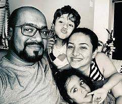 Lyson Peas with daughter Anaira, son Rishaan and wife Soumya Achrekar Paes