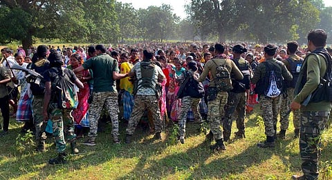 Security forces confronting the agitating mob in Dantewada. (Photo | Express)