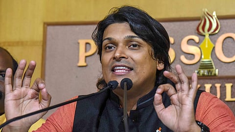  Rahul Easwar 