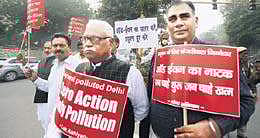 Residents protest against the ‘Odd-Even’ plan in New Delhi. (Photo | Arun Kumar)