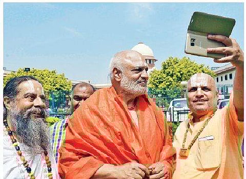 Nirmohi Akhara mahant Dharamdass (centre) at the Supreme Court after the Ram janmabhoomi case hearing, in New Delhi (Photo | Shekhar Yadav, EPS)