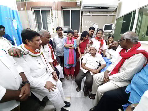 Telangana HC hopes RTC, state government end the standoff