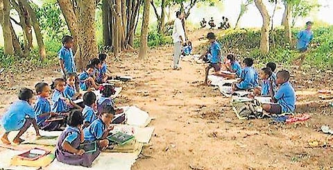 A class of the government primary school in Devakivada village of Srikakulam district; During rains, teachers take classes on the verandah of nearby houses. (Photo | EPS)