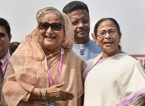 West Bengal Chief Minister Mamata Banerjee with Bangladesh PM Sheikh Hasina. (Photo | PTI)
