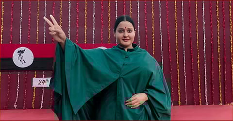 Kangana Ranaut’s look from Thalaivi as J J Jayalalithaa. (YouTube Screengrab)