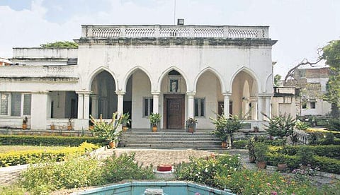 Cultural and literary Hub at Golden Threshold