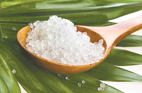 Dead sea salts and muds are rich in more than 21 minerals such as sodium, potassium, magnesium, calcium, strontium, etc to name a few.