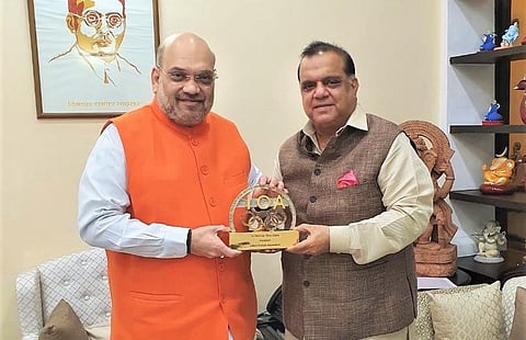 Union Home Minister Amit Shah with Indian Olympic Association chief Narinder Batra (R) (Photo| Twitter)
