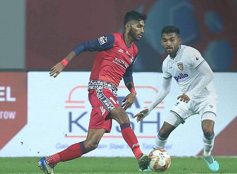 Farukh Choudhary of Jamshedpur FC dribbles past Chennaiyin player. (Photo | Twitter/@IndSuperLeague)