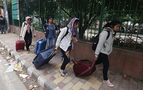 Students start leaving from Jamia Millia Islamia University as the University is closed till January 5 following yesterday's incident. (Photo | Shekhar Yadav/EPS)