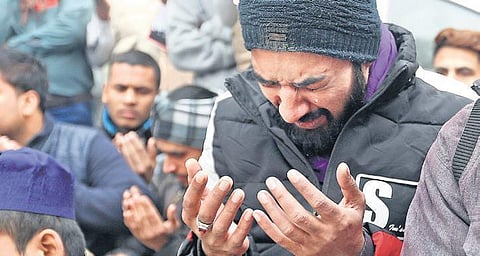 Muslims offer prayers during a protest against the contentious Citizenship Amendment Act near Red fort in New Delhi on Thursday. (Photo | EPS, Shekhar Yadav)