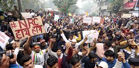 The situation remains tense as internet and text messaging services have been suspended across 14 districts. Section 144 has been imposed in the capital Lucknow. (Photo | Shekhar Yadav, EPS)