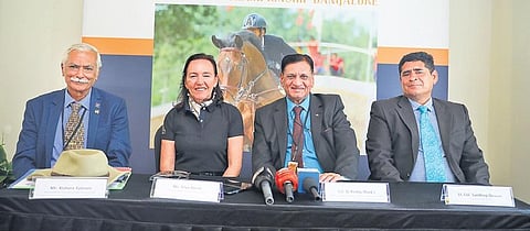 EFI secretary (South Zone) Kishore Futnani (left)