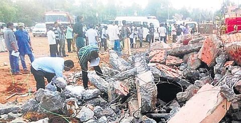 Rescue workers search through the rubble at Puttingal | File Pic