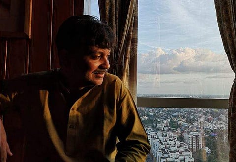 Filmmaker Srijit Mukherji (Photo | Srijit Mukherji Twitter)