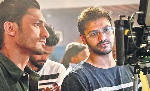 Director Aditya Datt (left), on the sets of Commando 3 with Vidyut Jammwal
