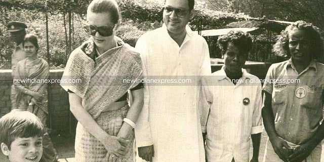 Former PM Rajiv Gandhi with his wife Sonia Gandhi and son Rahul Gandhi. (File Photo | EPS)