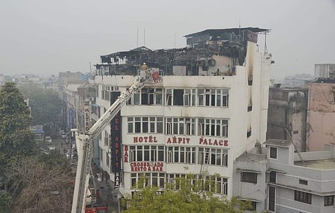 17 dead in Delhi fire