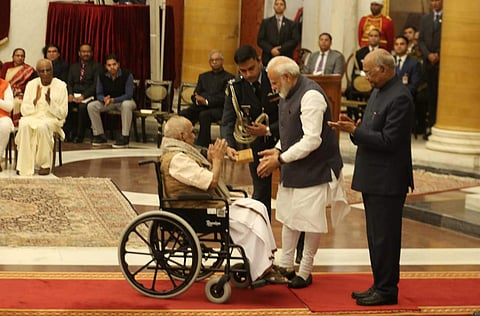 President Ram Nath Kovind and Prime minister Narendra Modi during the Gandhi Peace award function at President House (Photo |Shekhar Yadav/ EPS)