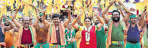 Vidhaarth’s next, Ayiram Porkasugal