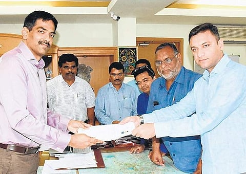 Chandrayangutta MLA and AIMIM leader Akbaruddin Owaisi files his nomination papers for Lok Sabha elections from Hyderabad on Wednesday | Express