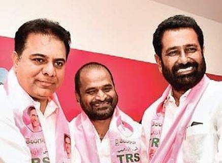 KT Rama Rao welcomes Pratap Reddy into TRS on Friday | Express